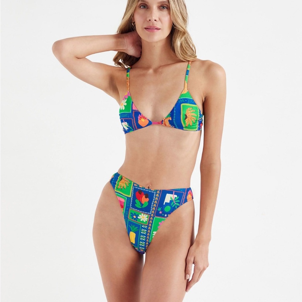 One one Ikaria high waist suit bottoms medium